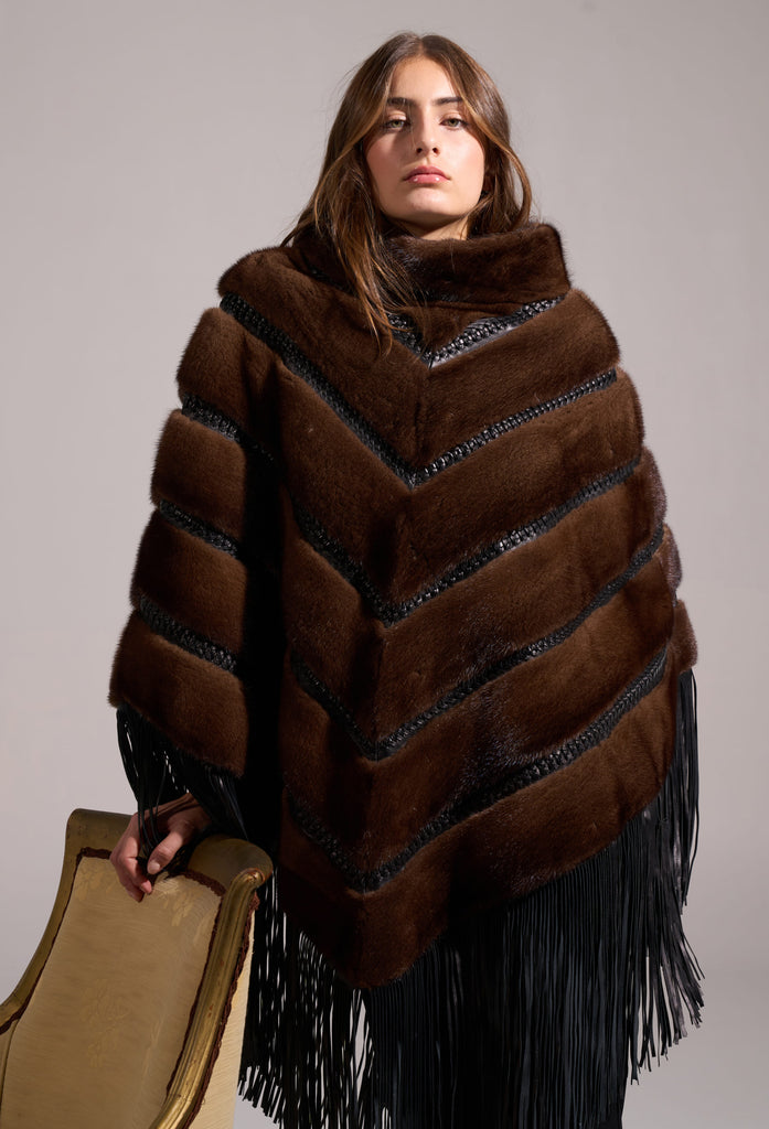 Poncho de Vison con Flecos